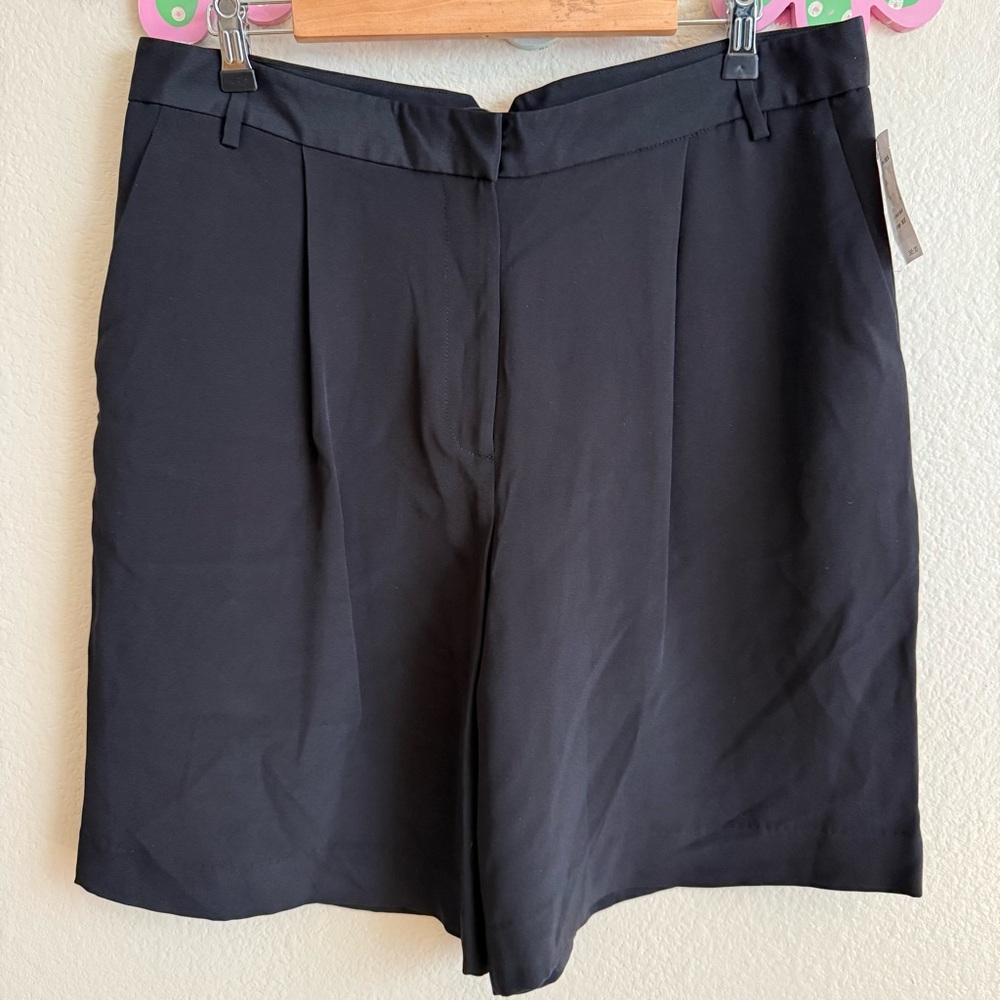 Tibi Elegant Black Silk Shorts Size 12 - Picture 2 of 11